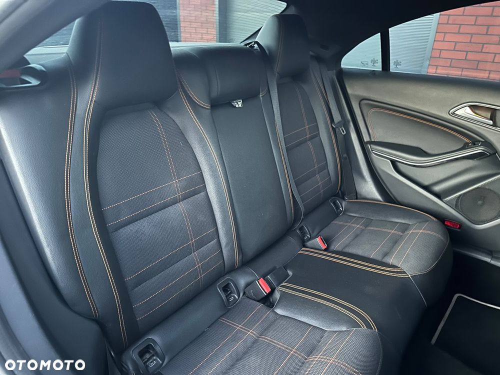 Mercedes-Benz CLA 180 d - 14