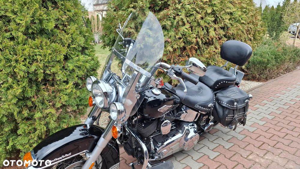 Harley-Davidson Softail Heritage Classic - 19