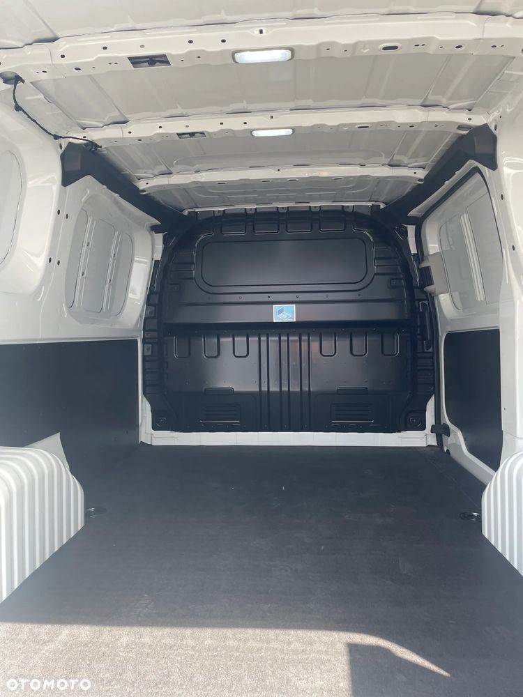 Maxus Deliver 7 - 12