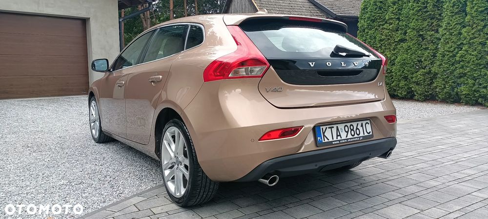 Volvo V40 D4 Summum - 15