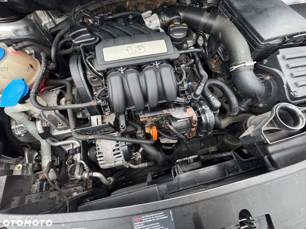 Volkswagen Touran 1.6 Freestyle - 8