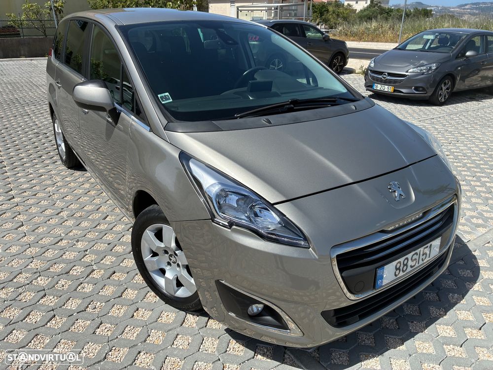 Peugeot 5008 1.6 E-HDi 7L Active 2-Tronic - 24