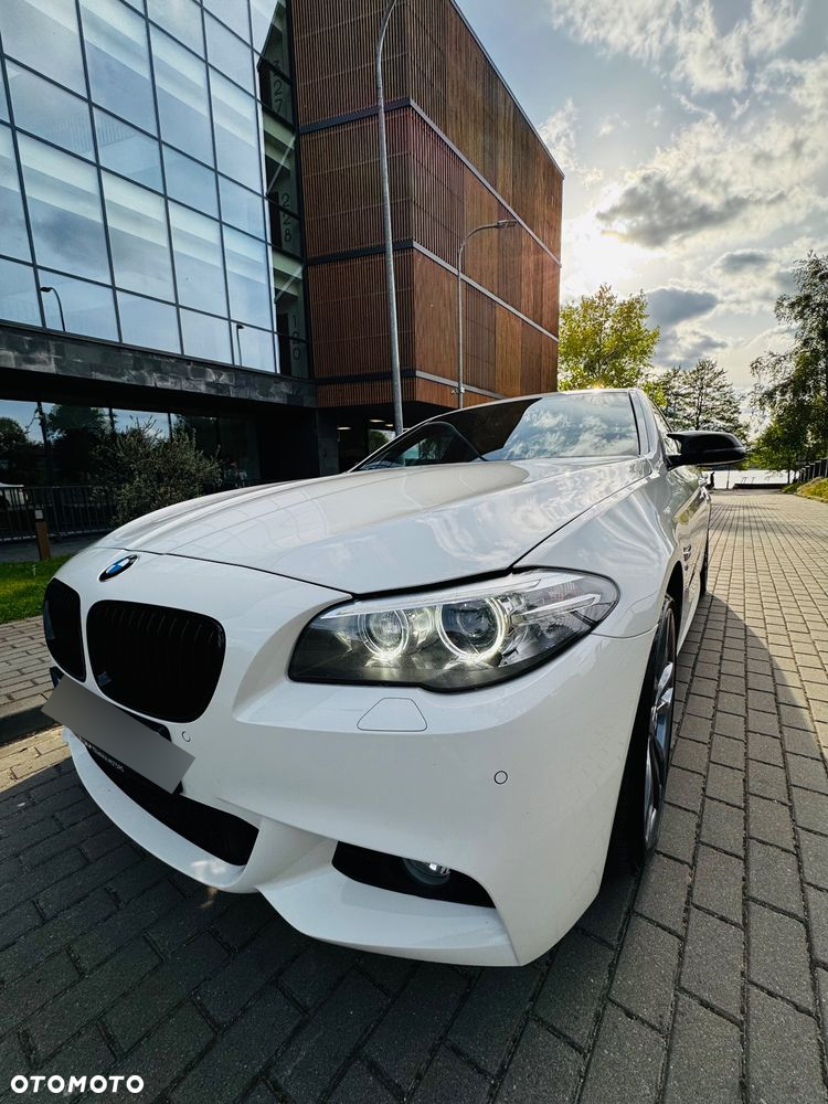 BMW Seria 5 520d xDrive - 4