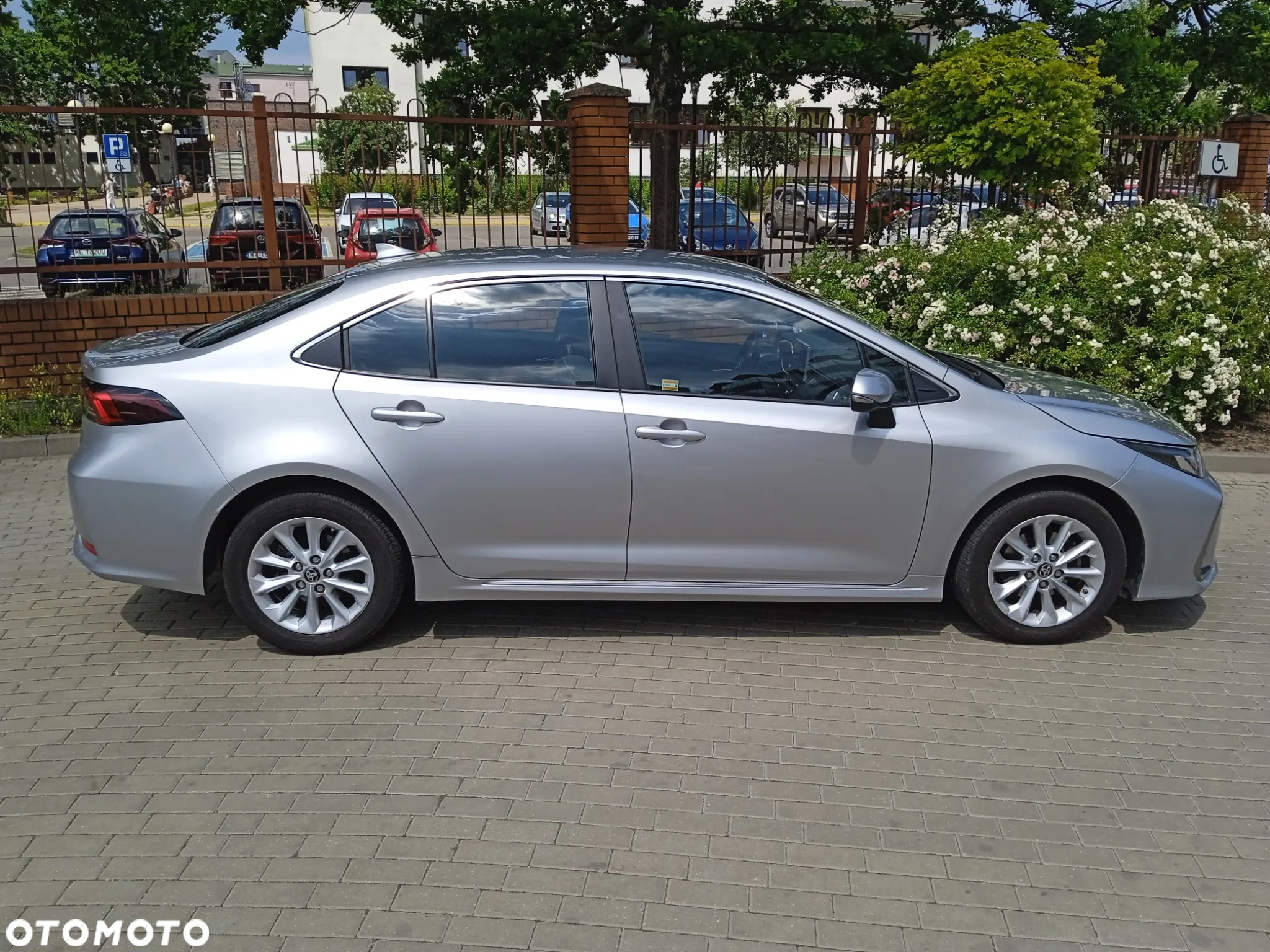 Toyota Corolla - 8