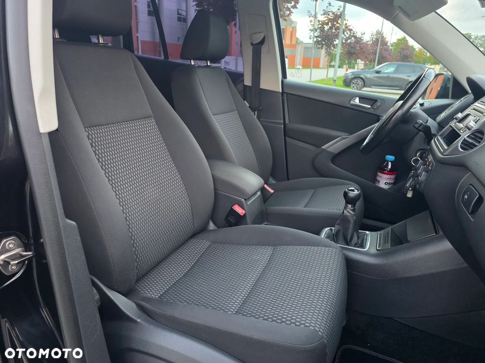 Volkswagen Tiguan - 10