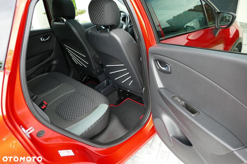 Renault Captur 1.2 Energy TCe Initiale Paris EDC - 27