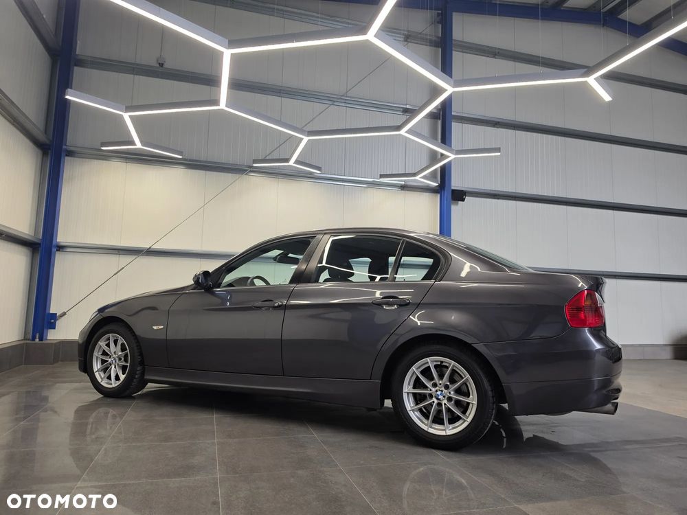 BMW Seria 3 318i Edition Lifestyle - 13