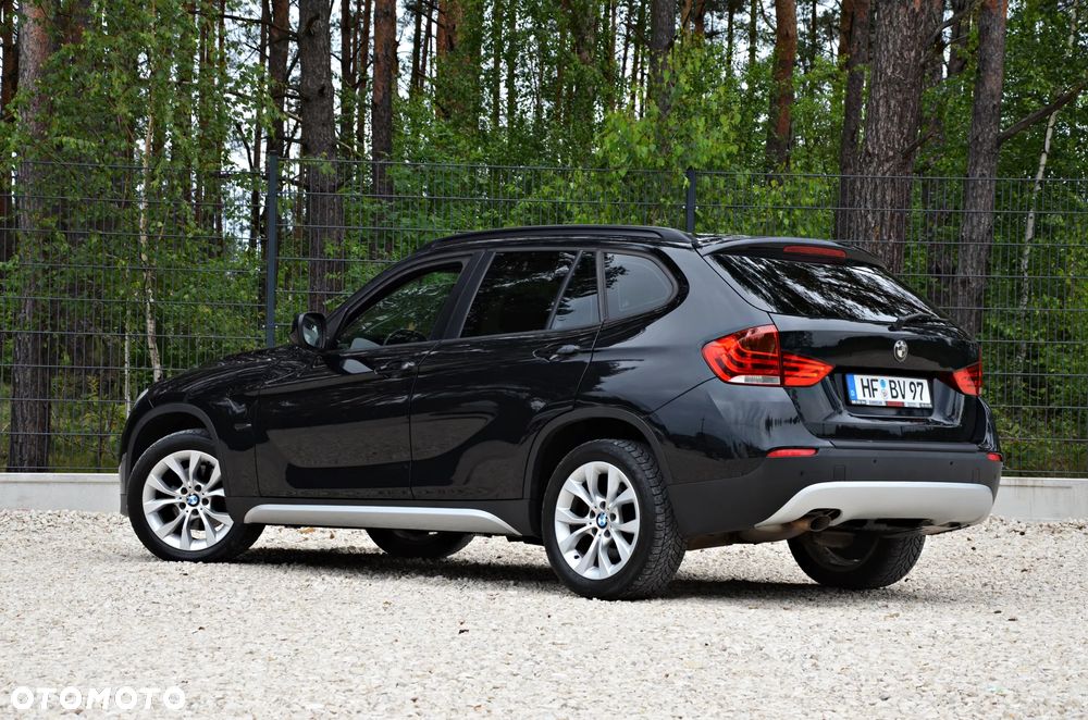 BMW X1 sDrive18d Sport Line - 18