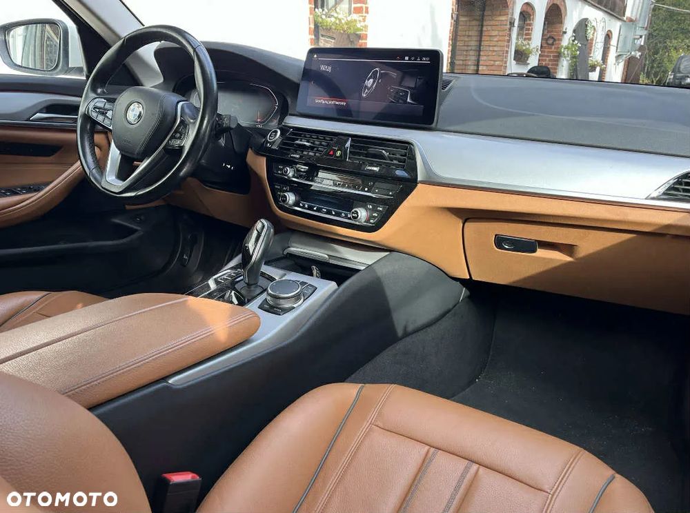 BMW Seria 5 520d xDrive MHEV - 3