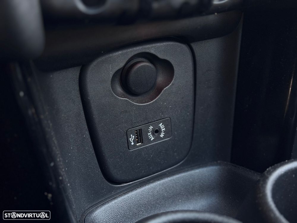 MINI 5 Portas Cooper D Aut. Seven Chili - 22