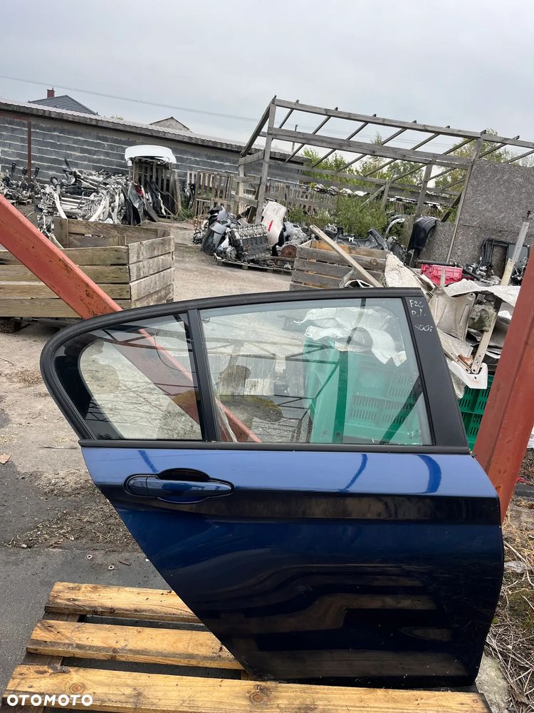 BMW 1 F20 DRZWI PRAWY TYŁ - 1