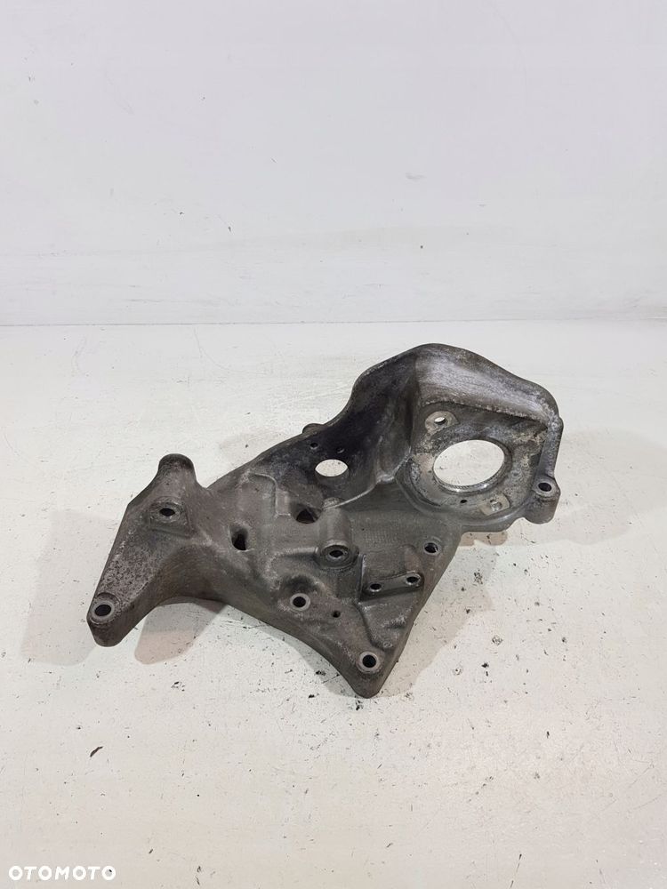 łapa wspornik silnika 31401103 volvo 2.0d 181km d4204t5 - 3