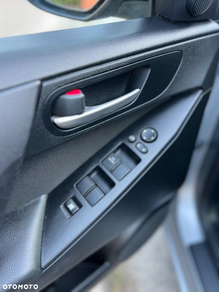 Mazda 3 1.6 Sport Comfort - 25