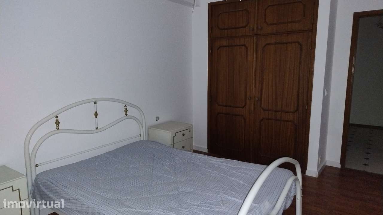Apartamento T1 - Praia da Amorosa - Grande imagem: 4/5