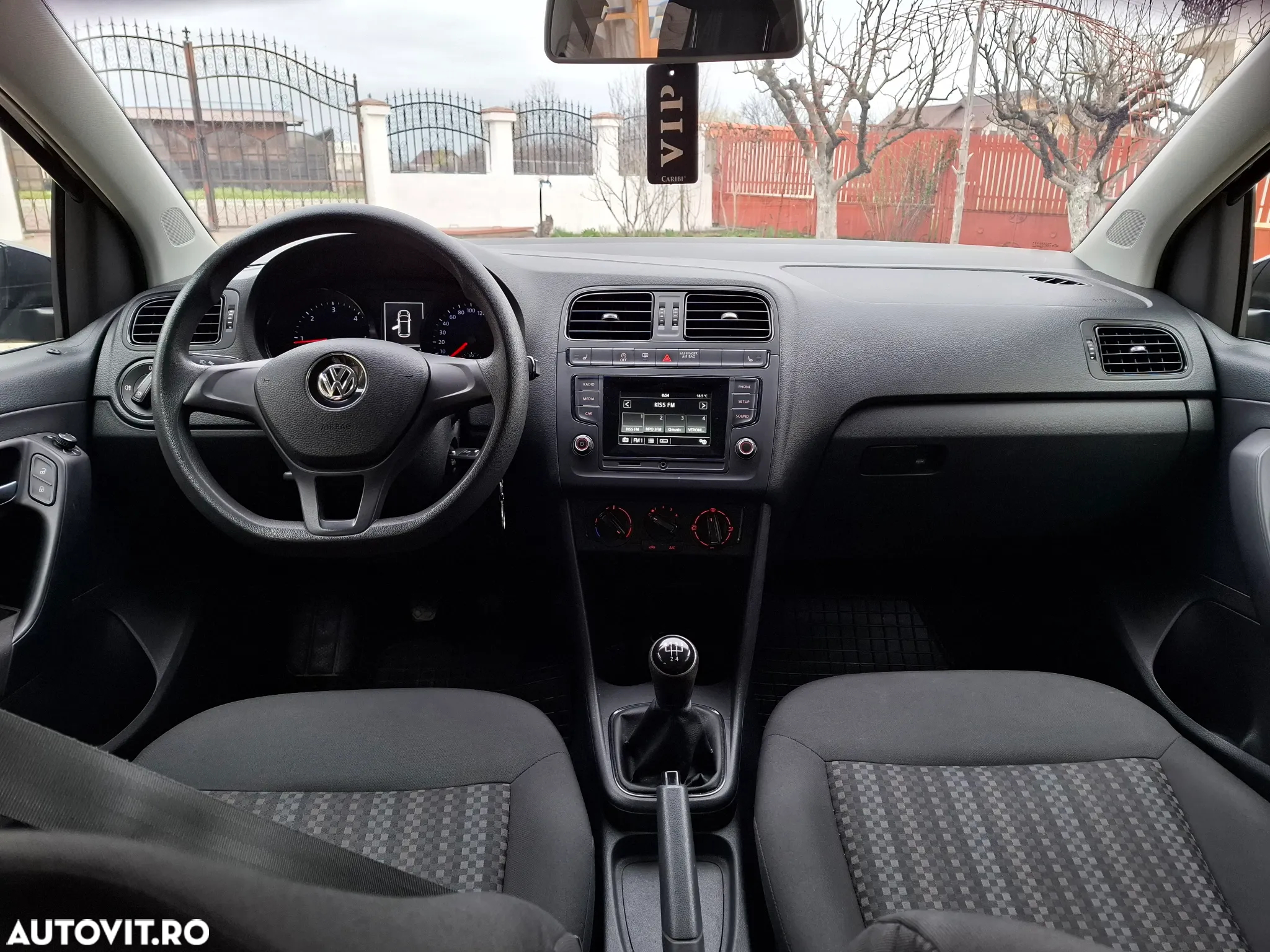 Volkswagen Polo 1.4 TDI (Blue Motion Technology) Comfortline - 15