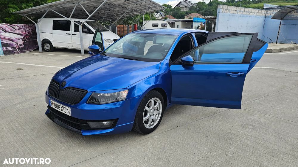 Skoda Octavia 1.6 TDI DSG Ambition - 6