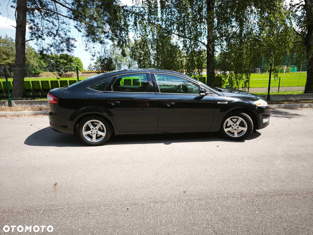 Ford Mondeo - 8