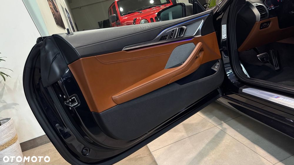 BMW Seria 8 - 23