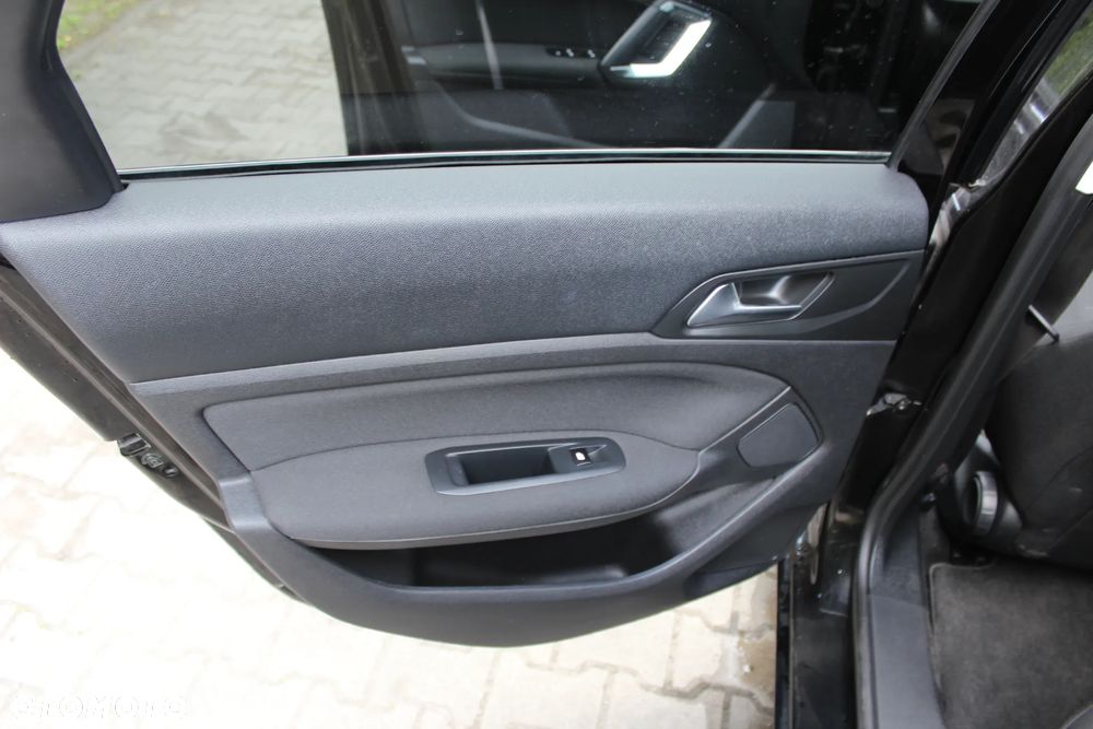 Peugeot 308 BlueHDi 150 Stop & Start Active - 21