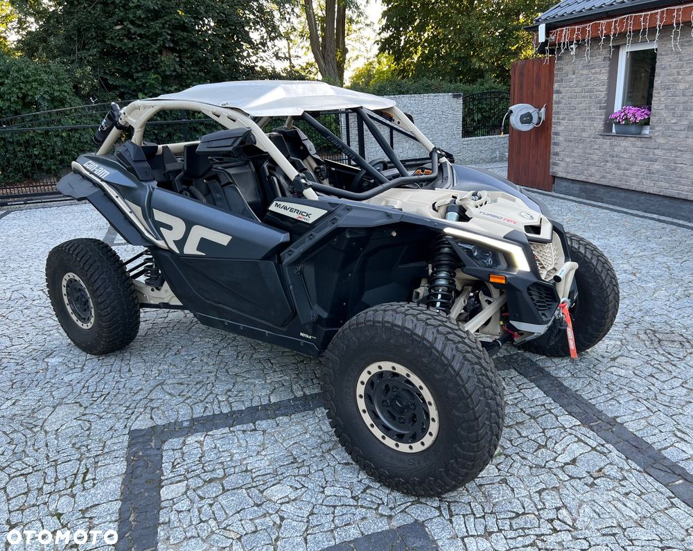 Can-Am Maverick - 2