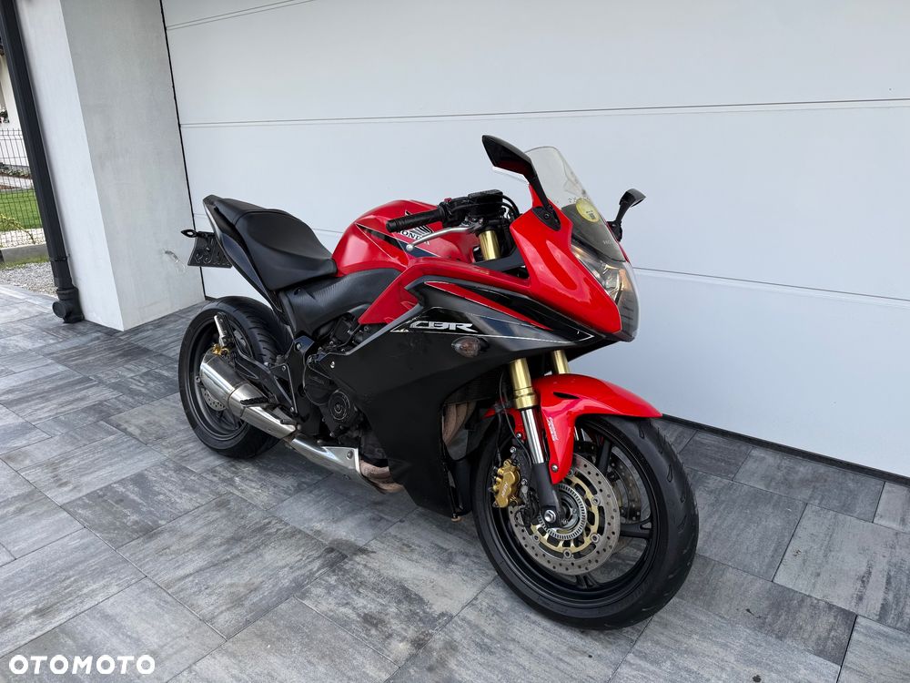 Honda CBR - 8