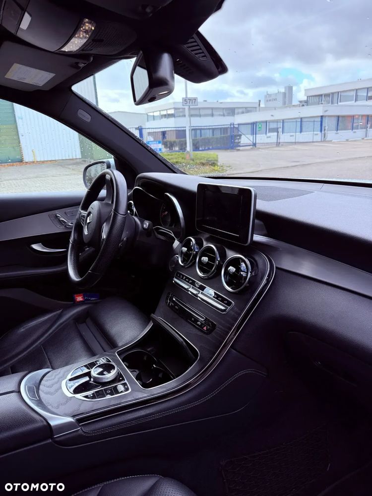 Mercedes-Benz GLC ver-300-4matic-9g--tronic-exclusive - 12