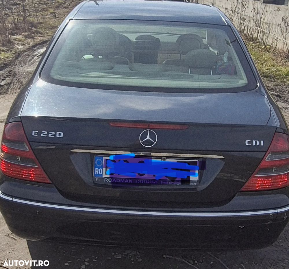 Mercedes-Benz E 220 CDI Automatik Elegance - 11