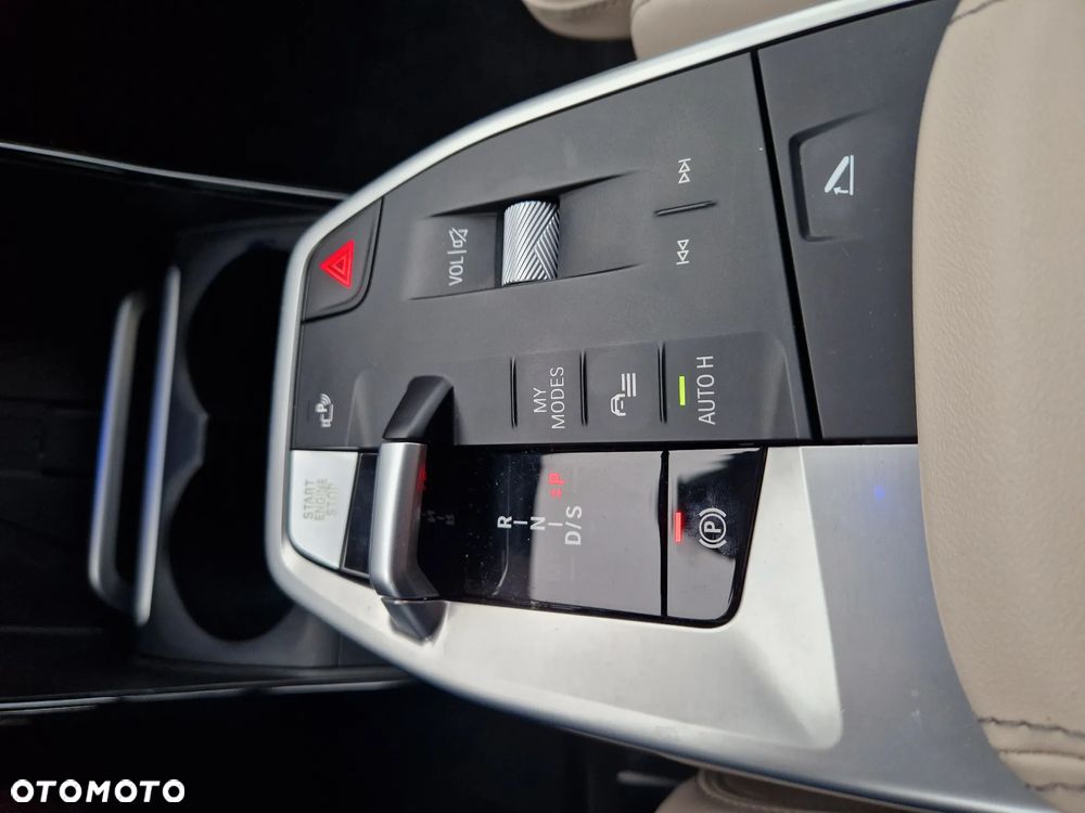 BMW Seria 2 218d sport - 24