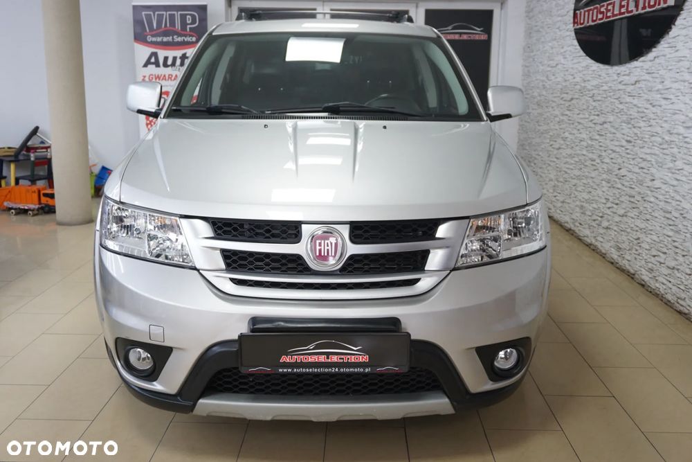 Fiat Freemont 2.0 Multijet 16V DPF Automatik Allrad Lounge - 2