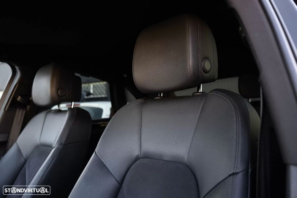 Porsche Macan S - 43