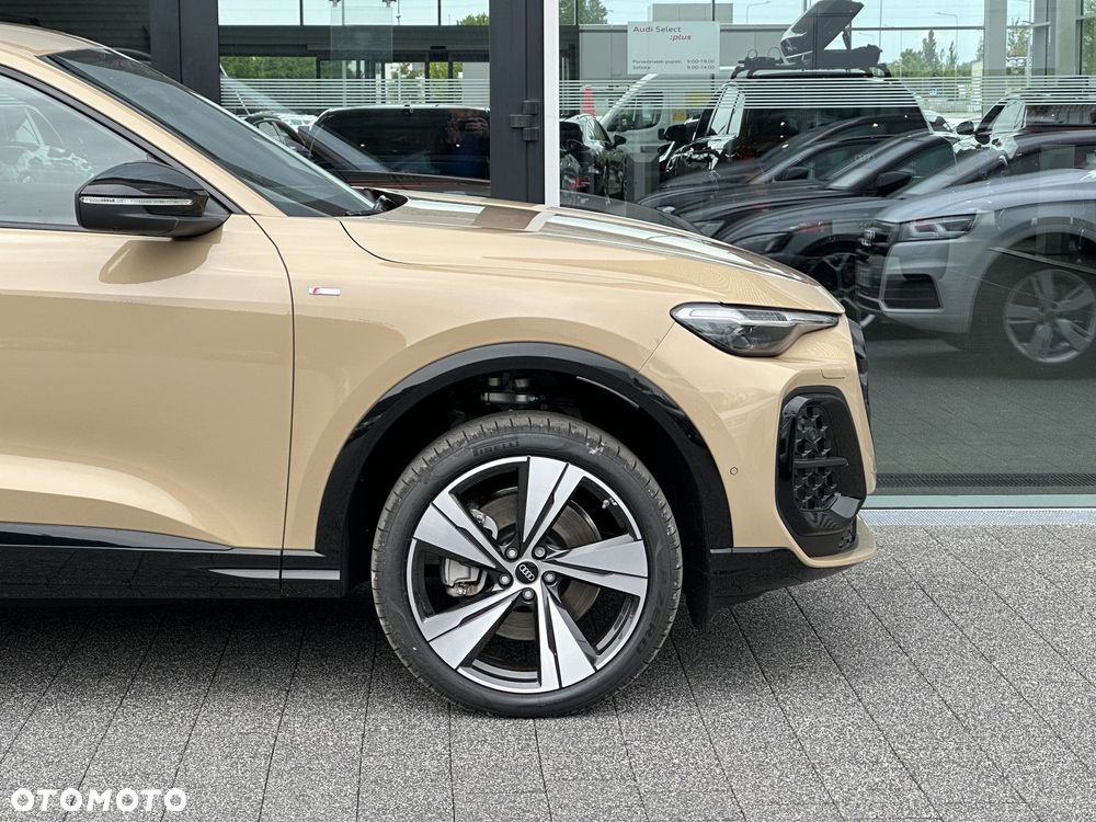 Audi Q5 Sportback - 5