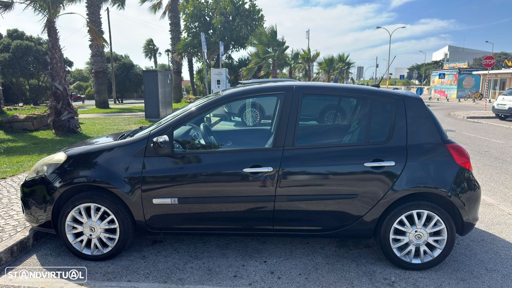 Renault Clio - 1