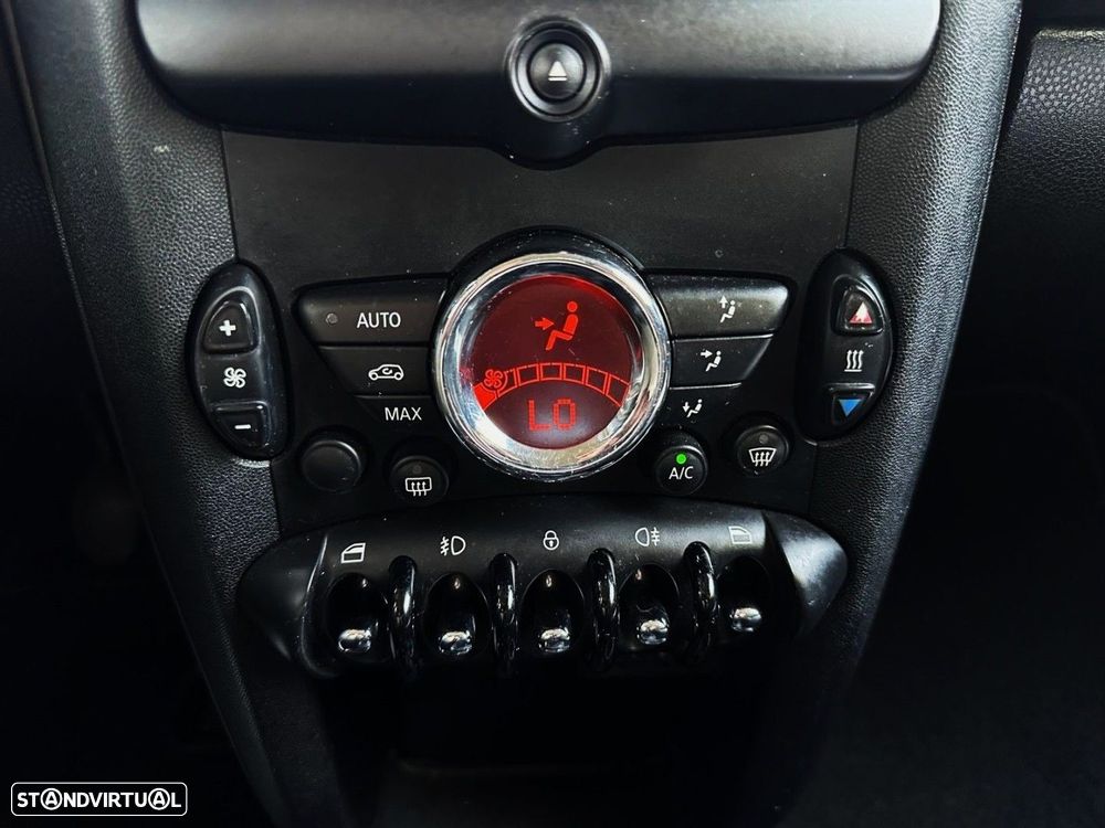 MINI 3 Portas Cooper D - 13