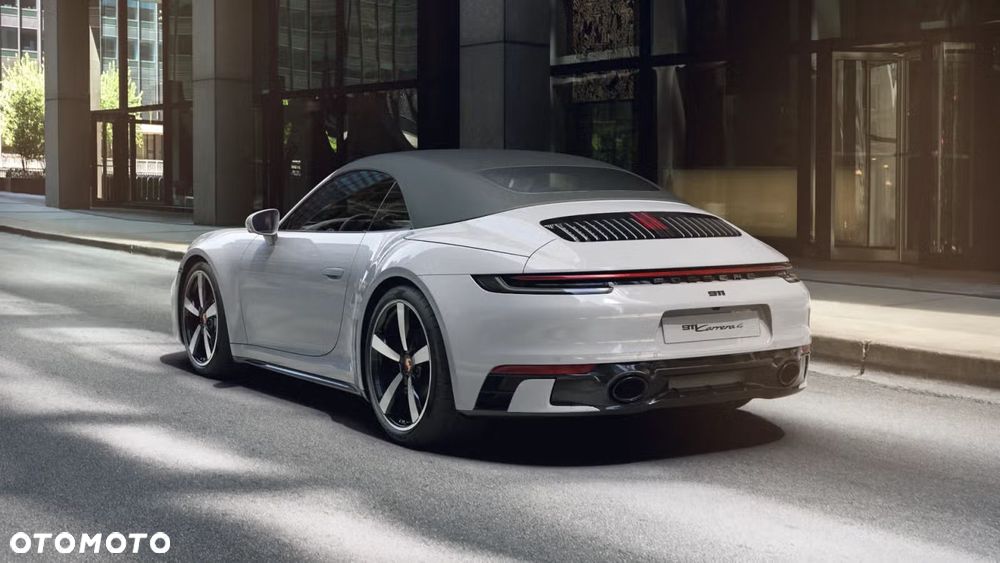 Porsche 911 Cabrio [992] 19 - 3