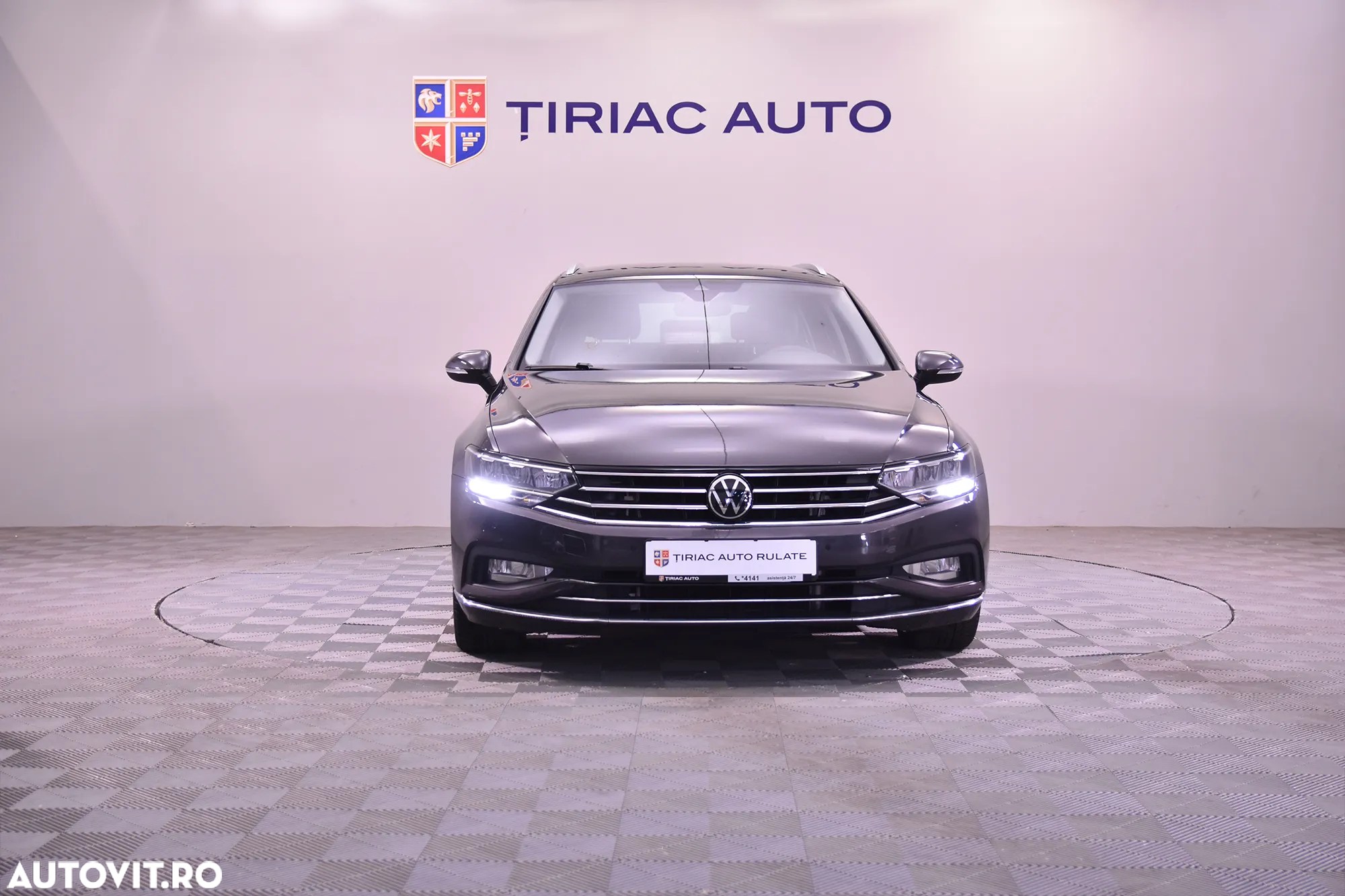 Volkswagen Passat - 8