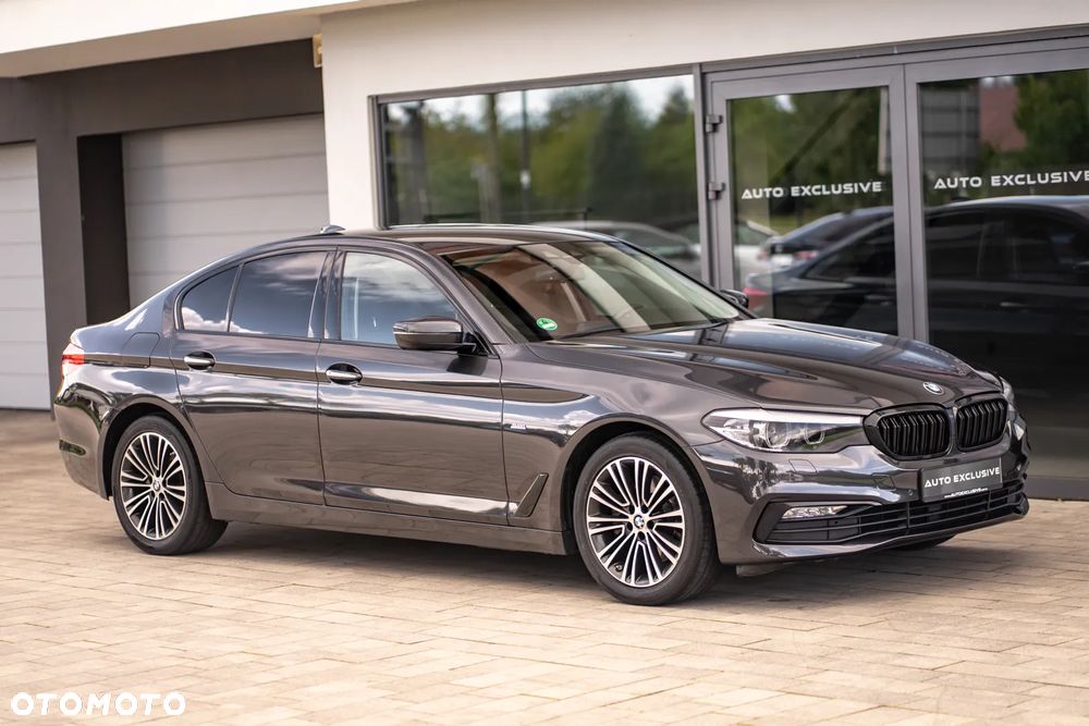 BMW Seria 5 520d Luxury Line sport - 9