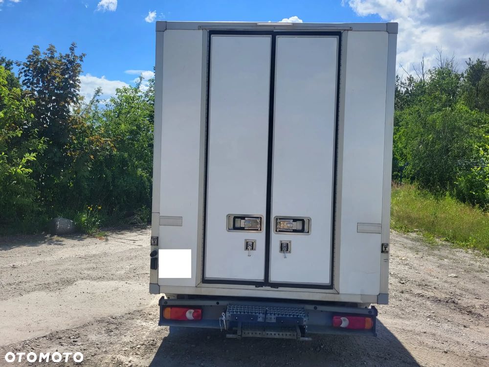 Fiat Ducato 2016r 2.3 JTD 130KM Izoterma Chłodnia Food Truck Sklep HAKI na mięso półki Mroźnia Agregat - 17