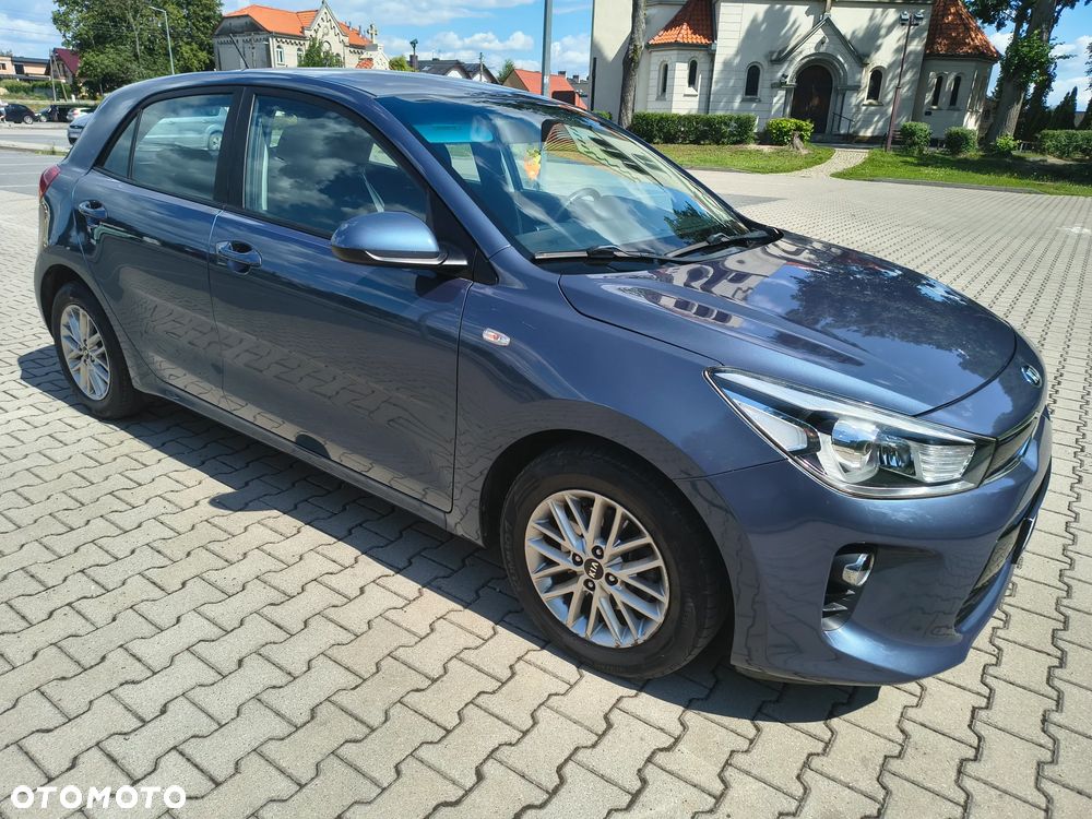 Kia Rio - 4