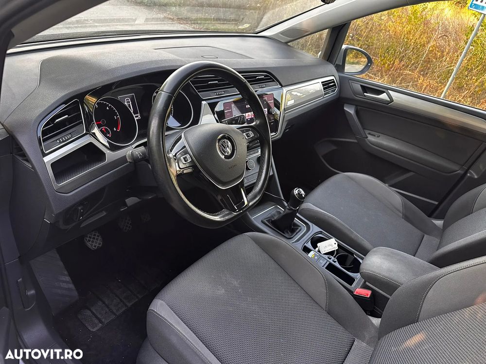 Volkswagen Touran 1.6 TDI Comfortline - 17