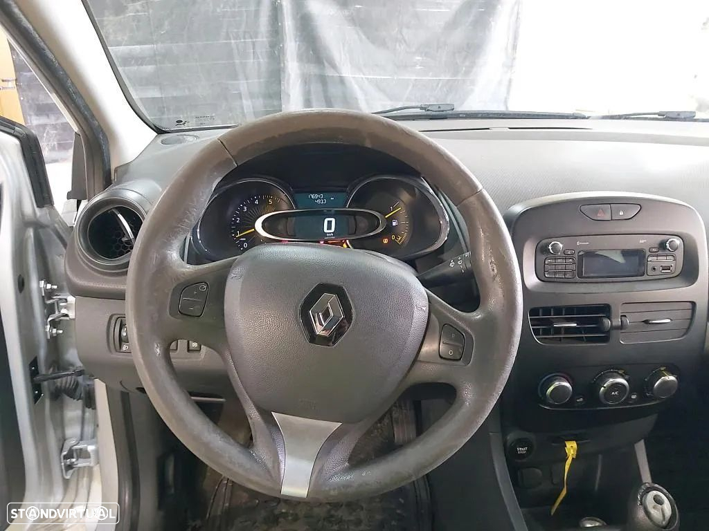 Renault Clio 1.5 dCi Confort - 9