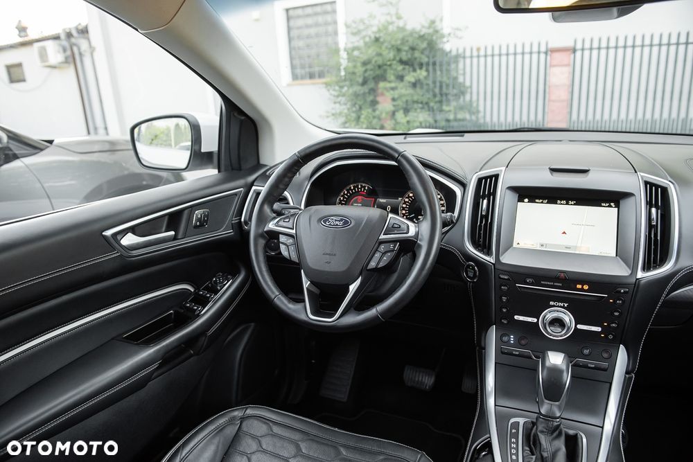 Ford Edge 2.0 TDCi Bi-Turbo 4x4 Vignale - 31