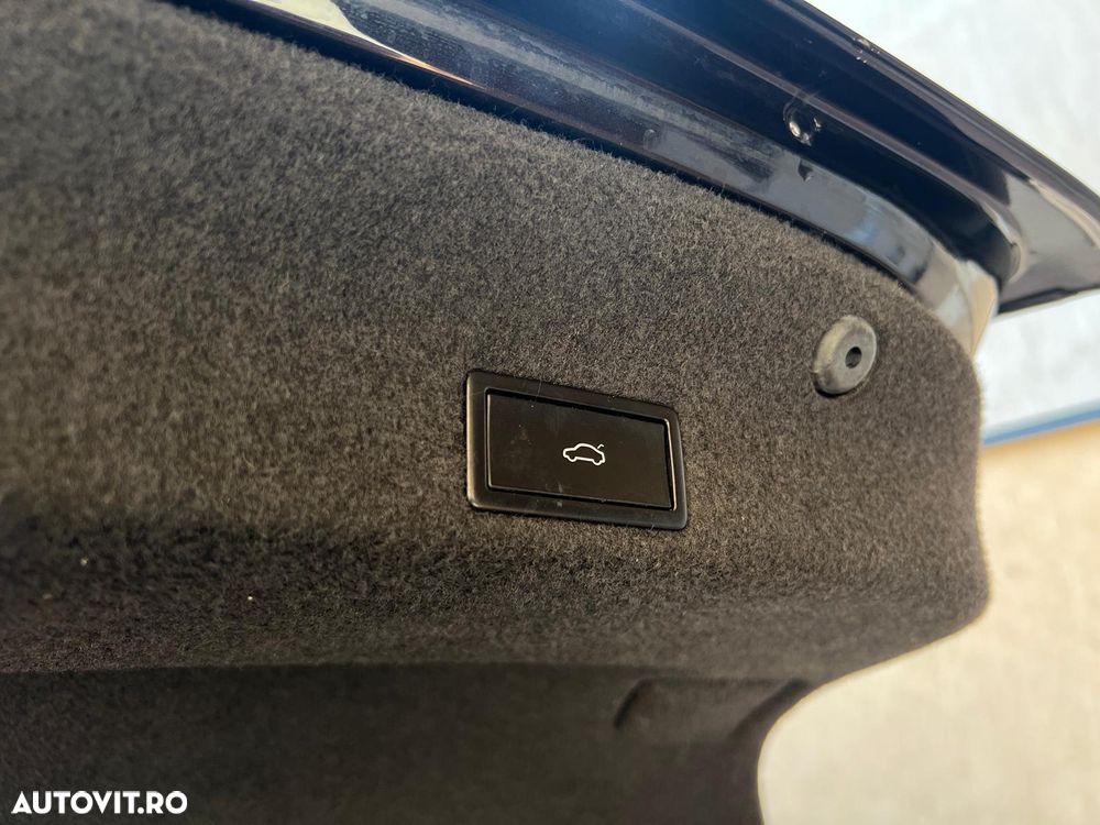 Volkswagen Passat - 19