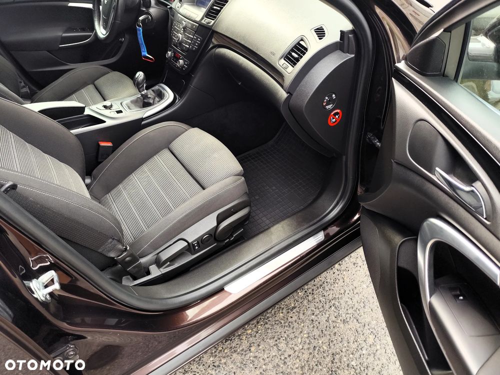 Opel Insignia - 17