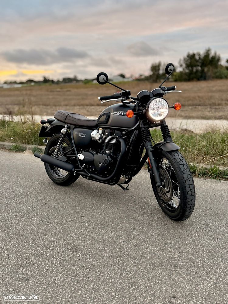 Triumph Bonneville T120 Black - 2