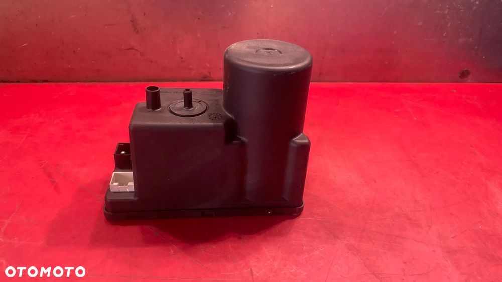 POMPKA CENTRALNEGO ZAMKA AUDI A4 A6 A8 4A0862257A - 8