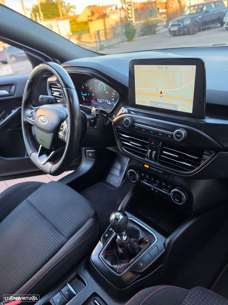 Ford Focus SW 1.5 TDCi ST-Line - 27