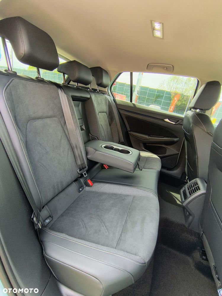 Volkswagen Golf 1.5 eTSI mHEV Life Plus DSG - 26