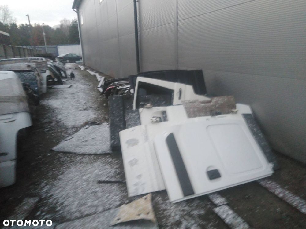 DRZWI KOMPLETNE PRZESUWNE PRAWE RENAULT KANGOO I 0389 - 4