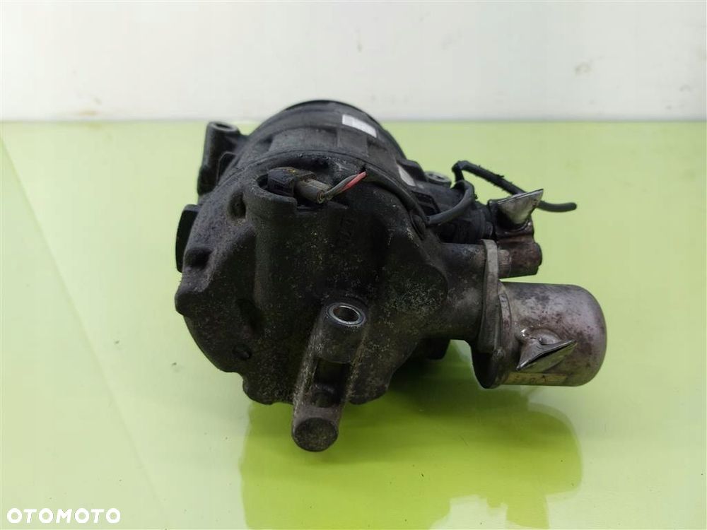 Sprężarka klimatyzacji Mercedes C-klasa  2.2CDI 149KM W203 2000-2007 DENSO - 3