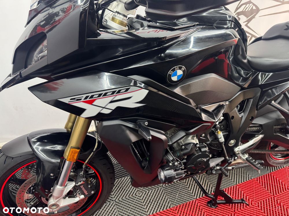BMW XR - 11